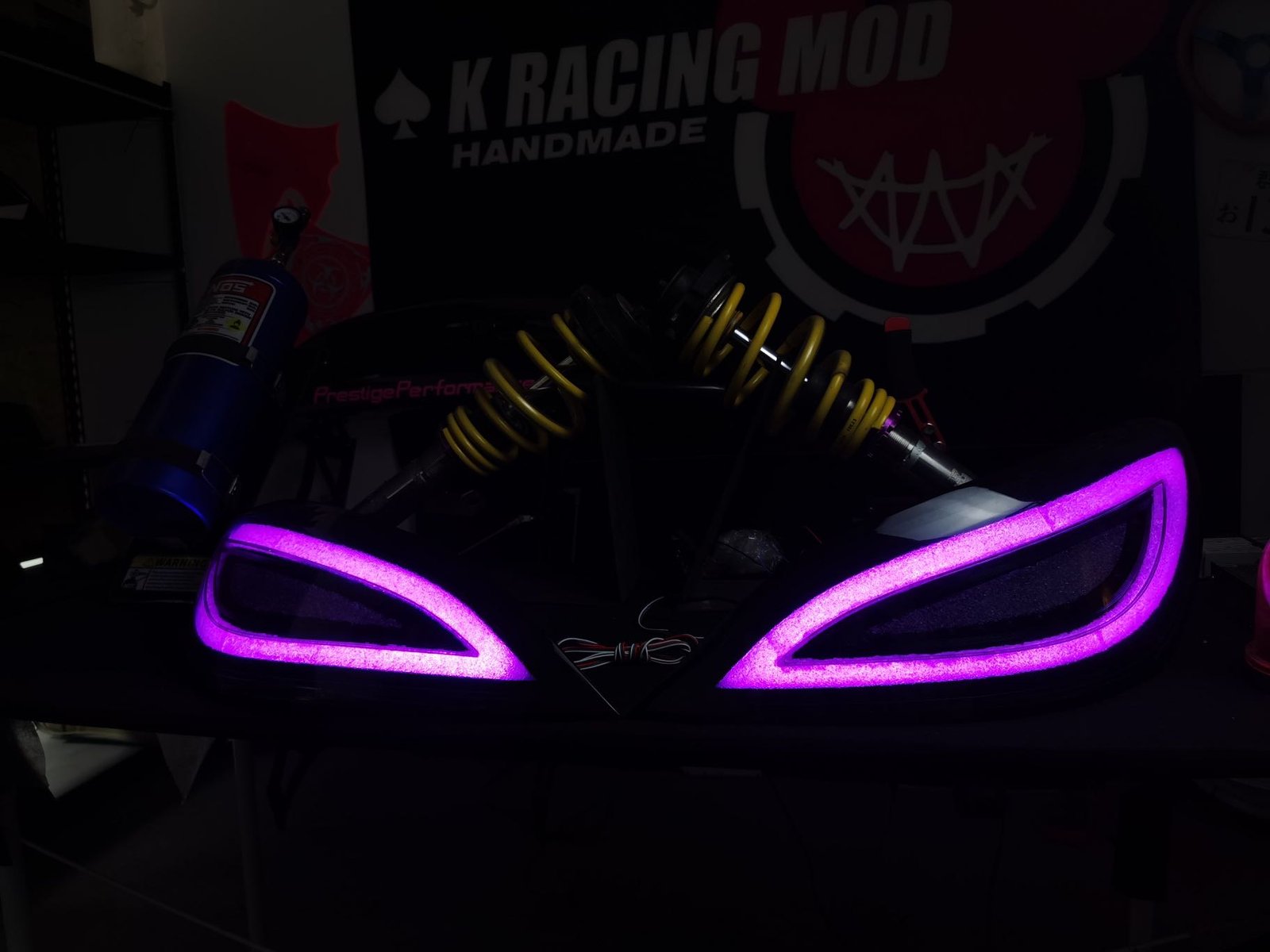 Mercedes CLS Chameleon Color-Shifting Tail Lights (Full Set) - 图片 6