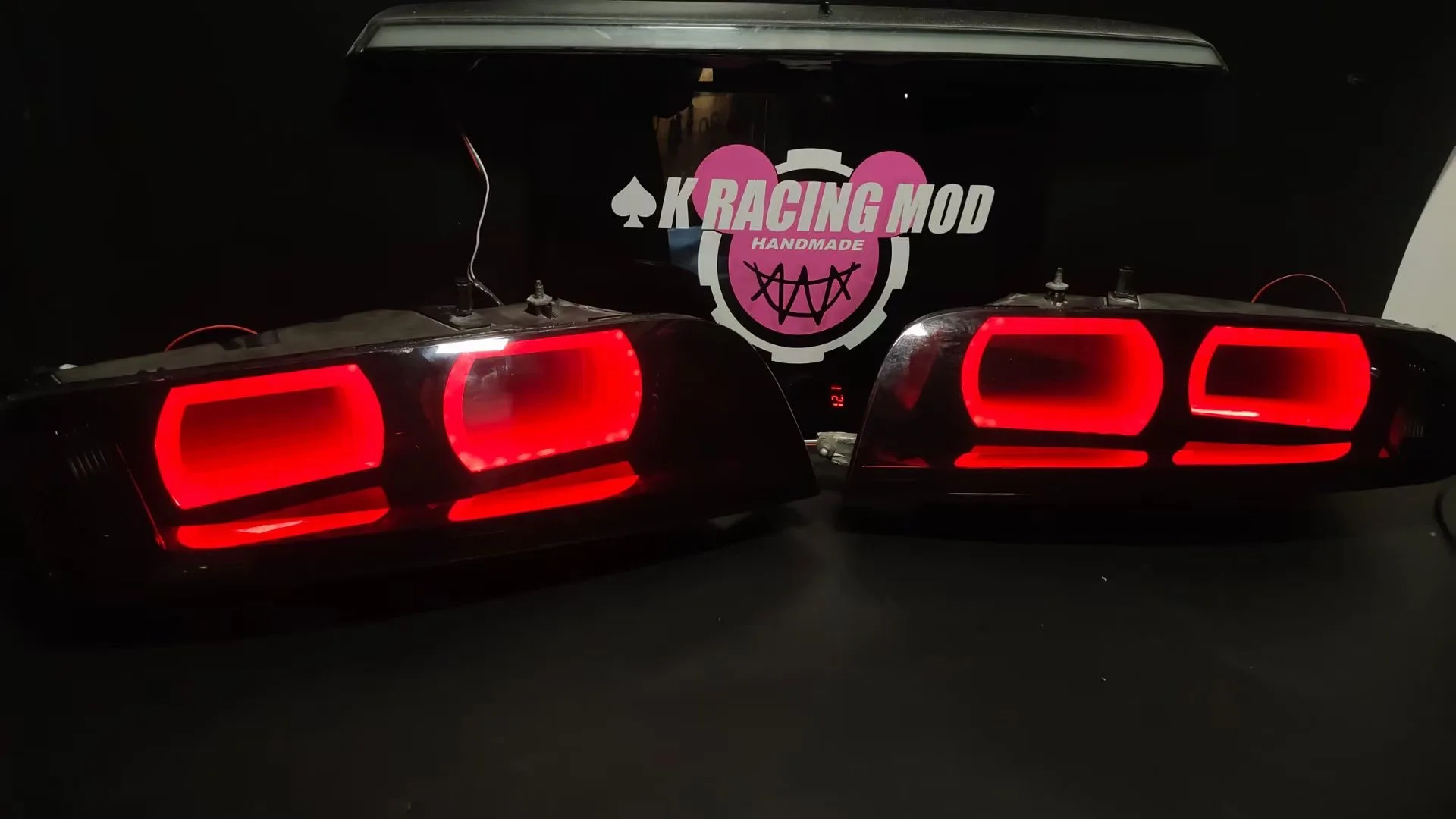 For Audi R8 4S/42 Abyss Style Deep Glow LED Tail Lights - Cyberpunk Design (Set) 2016+